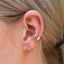 Load image into Gallery viewer, Tahnee Ear Cuff in Gold
